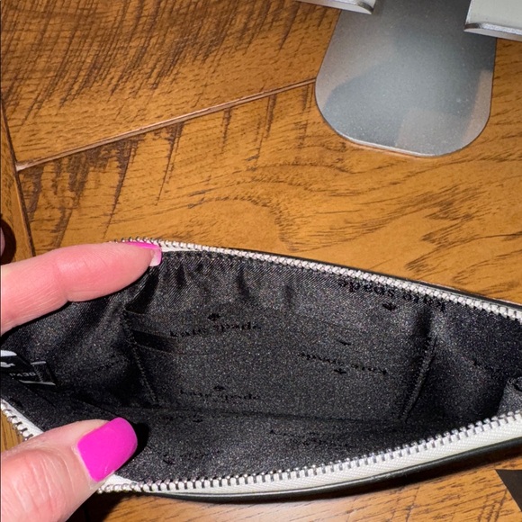 Kate Spade Two-Tone Gray & Cream Large Wristlet - Picture 3 of 4